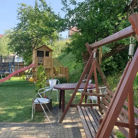 U Basi Проживание в семье Шавница